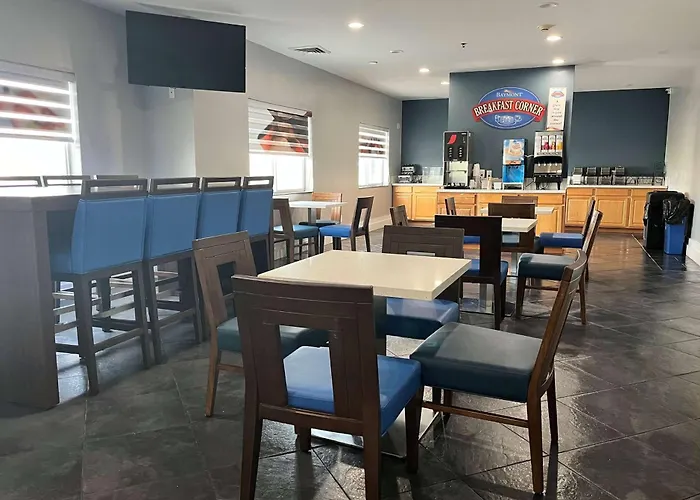 Baymont By Wyndham Indianapolis Northeast