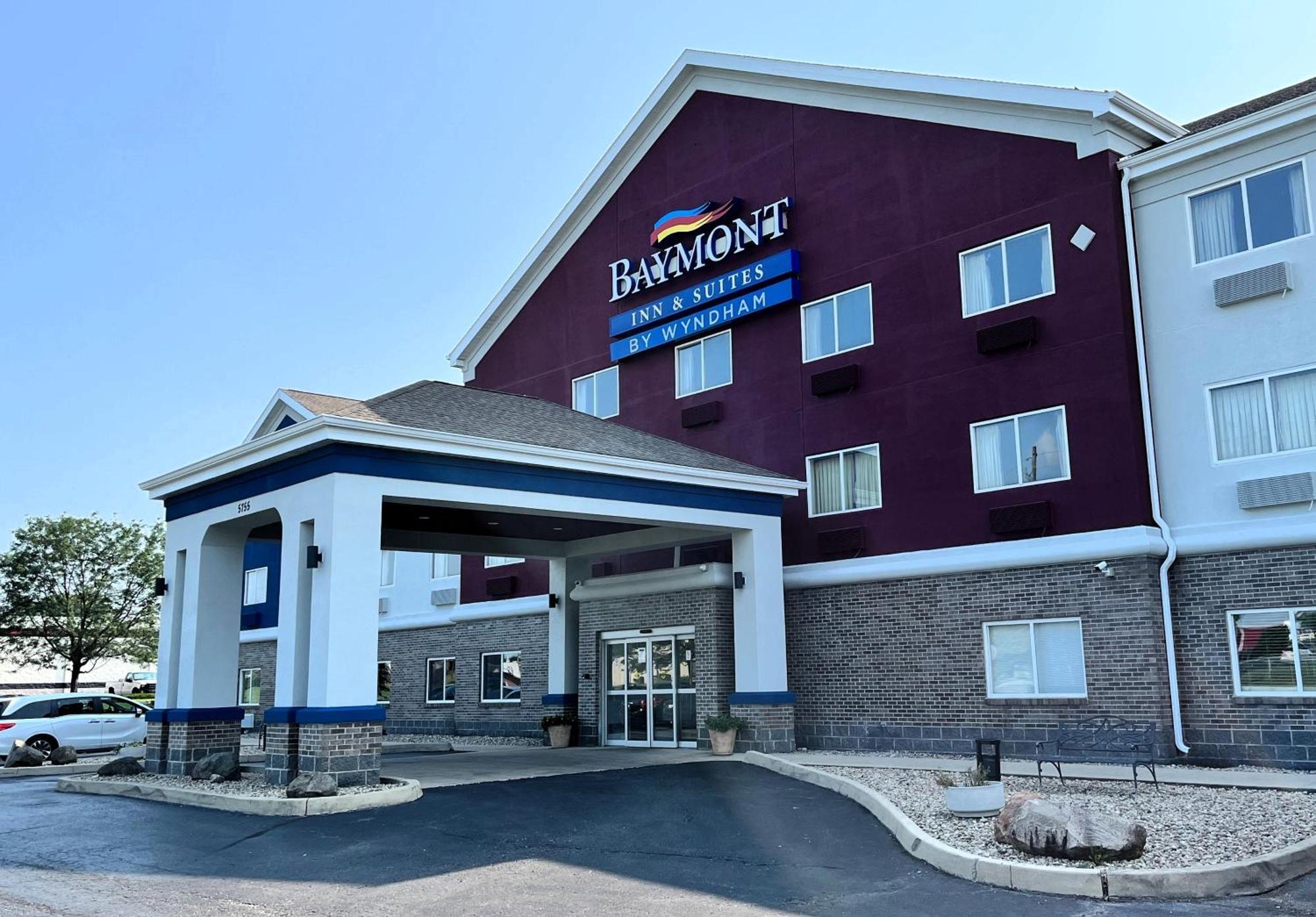 Baymont By Wyndham Northeast Hotel