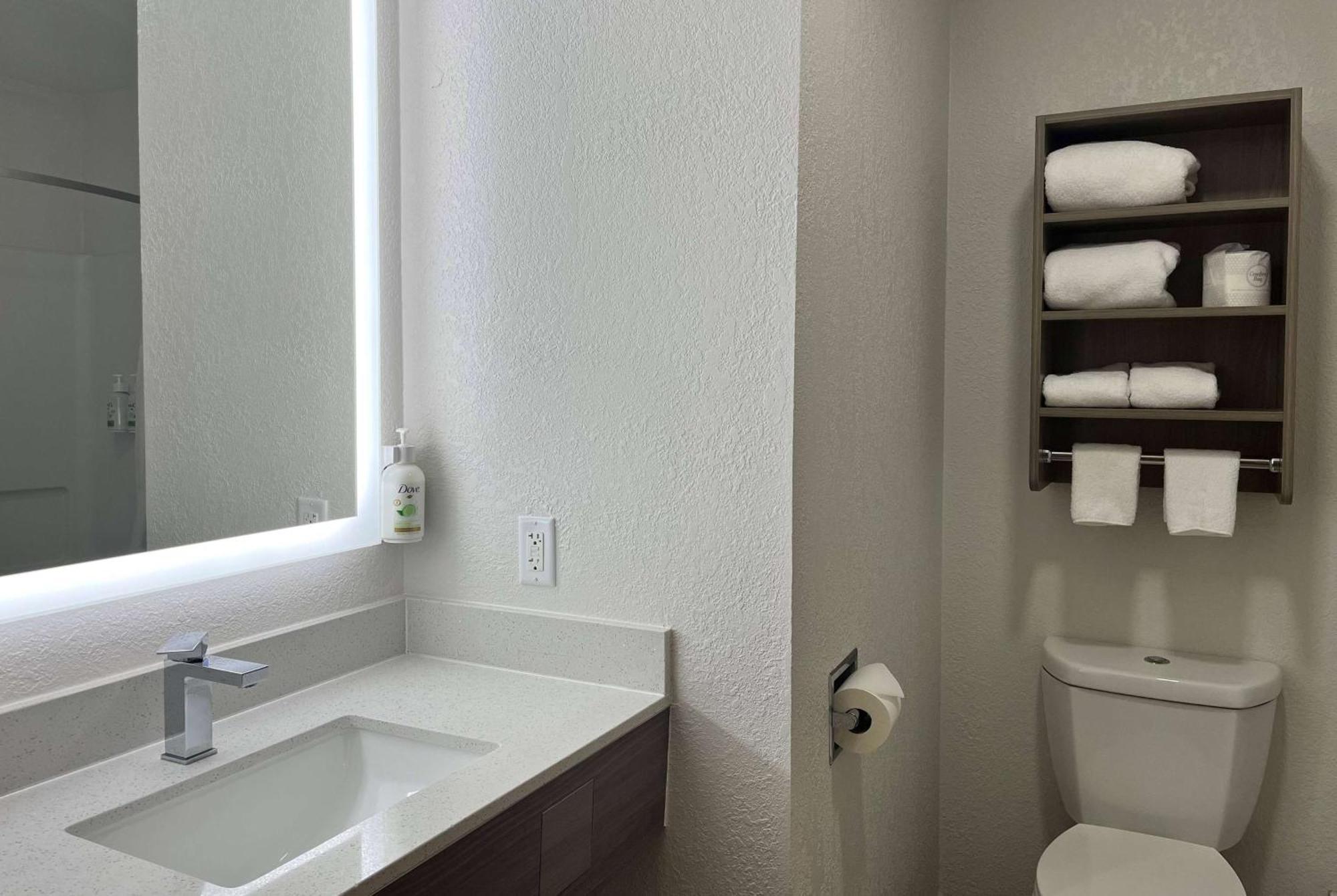 Hotel Baymont By Wyndham Northeast 2*