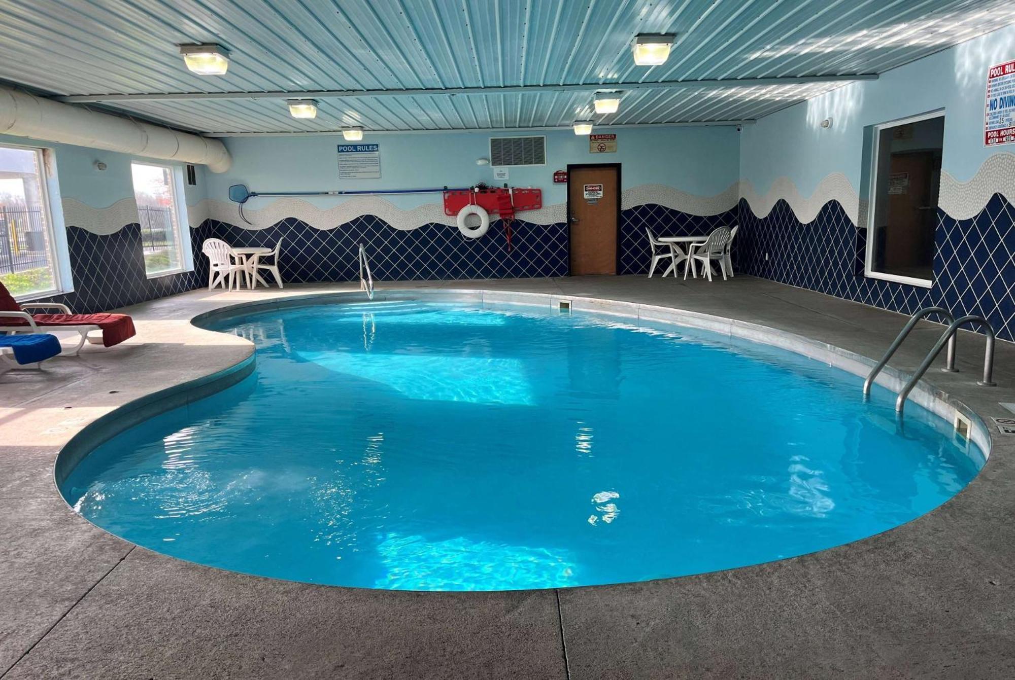 Baymont By Wyndham Northeast Indianapolis