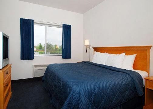 Baymont By Wyndham Northeast Hotel