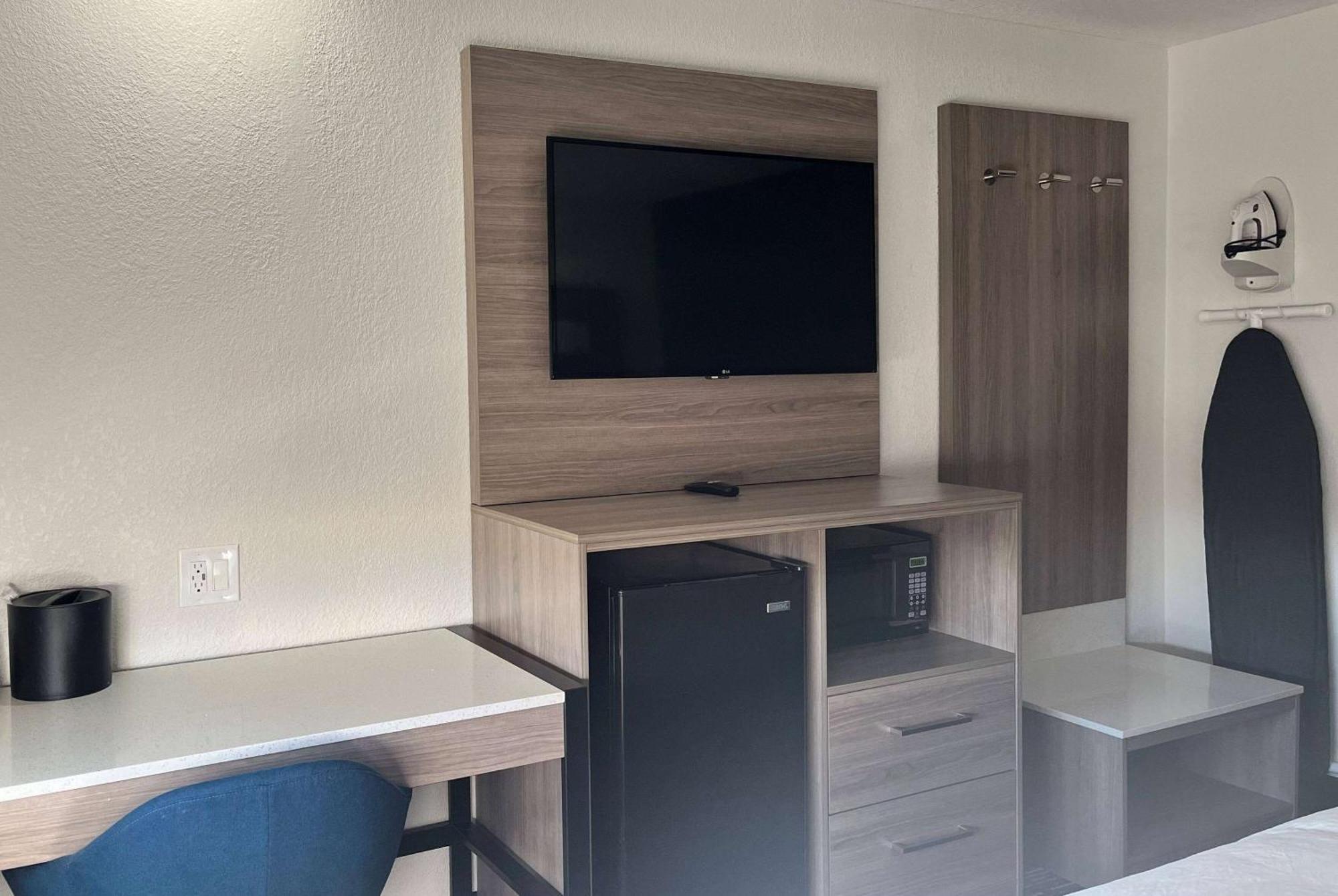 Baymont By Wyndham Northeast 2* Indianapolis
